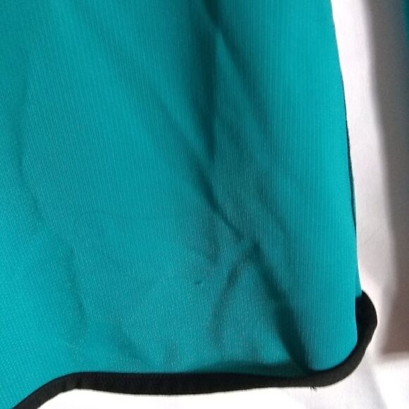 Under Armour reversible top - Picture 9 of 11